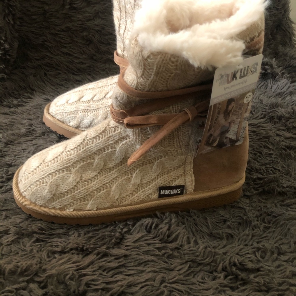 MukLuks - Picture 3 of 3